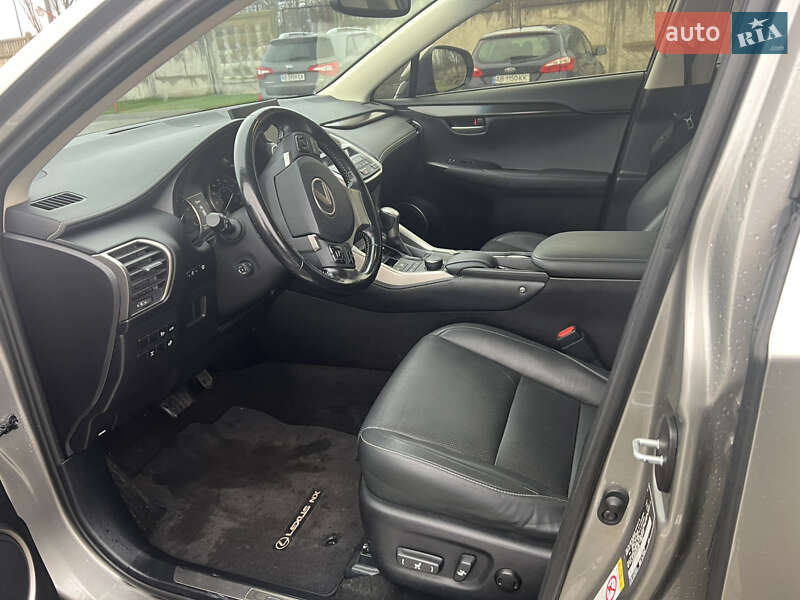 Внедорожник / Кроссовер Lexus NX 2016 в Виннице