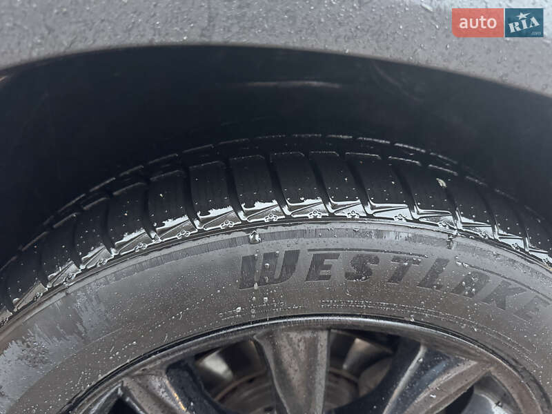 Внедорожник / Кроссовер Lexus NX 2014 в Чернигове