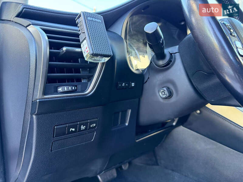 Внедорожник / Кроссовер Lexus NX 2015 в Киеве