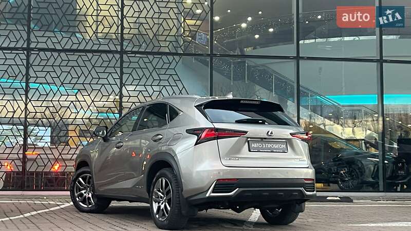 Позашляховик / Кросовер Lexus NX 2018 в Києві