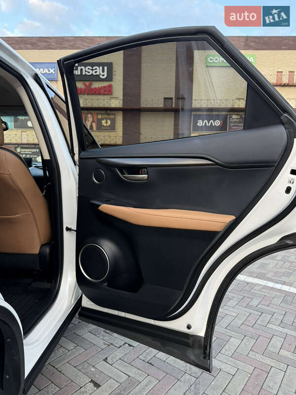 Внедорожник / Кроссовер Lexus NX 2017 в Харькове