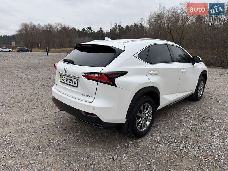 Внедорожник / Кроссовер Lexus NX 2015 в Киеве