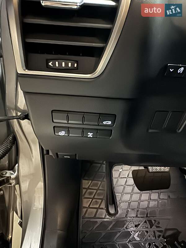 Позашляховик / Кросовер Lexus NX 2018 в Умані фото 44 Позашляховик / Кросовер Lexus NX 2018 в Умані