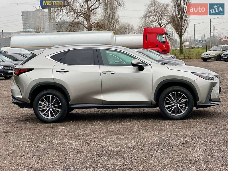 Внедорожник / Кроссовер Lexus NX 2023 в Киеве