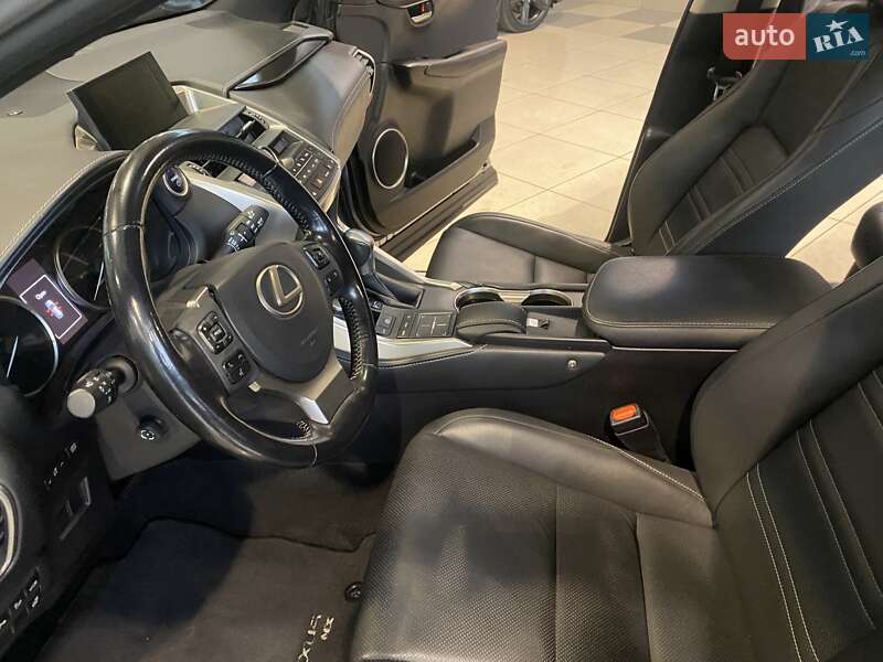 Внедорожник / Кроссовер Lexus NX 2015 в Одессе