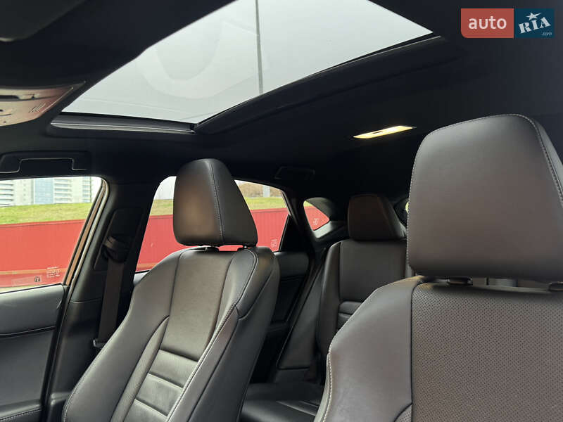 Внедорожник / Кроссовер Lexus NX 2017 в Киеве