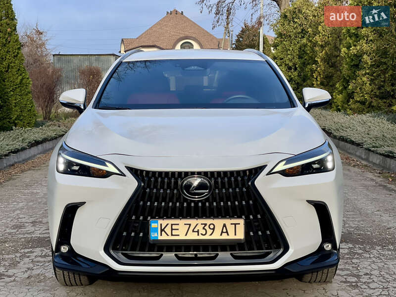 Lexus NX 2024