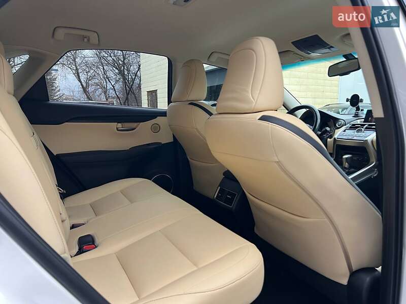 Внедорожник / Кроссовер Lexus NX 2015 в Ивано-Франковске фото 29 Внедорожник / Кроссовер Lexus NX 2015 в Ивано-Франковске