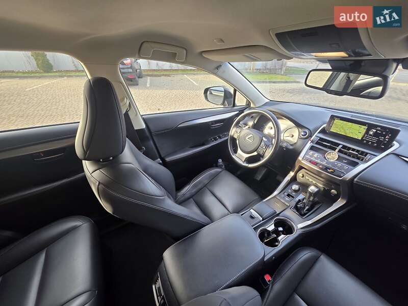 Позашляховик / Кросовер Lexus NX 2018 в Івано-Франківську