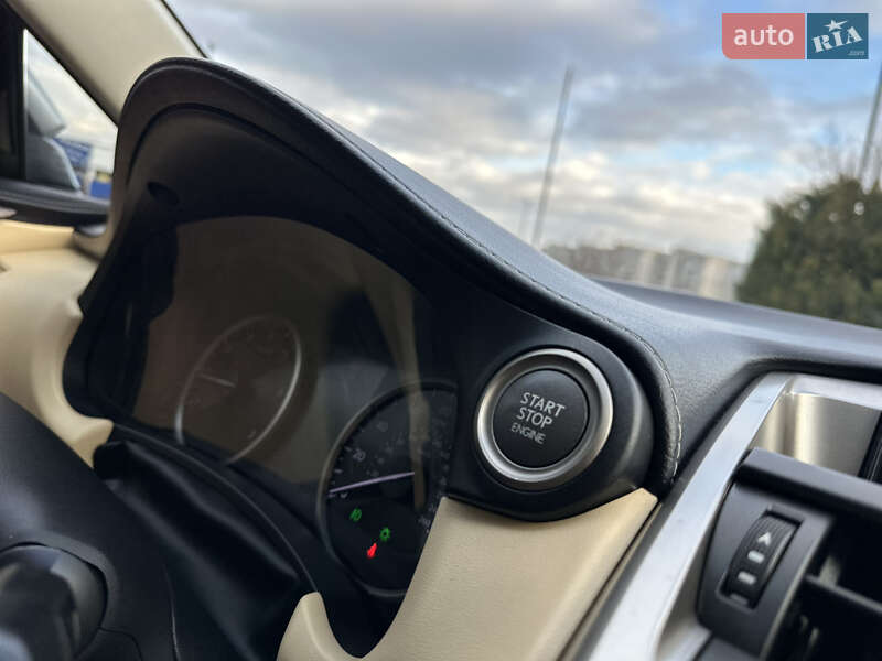 Внедорожник / Кроссовер Lexus NX 2015 в Дрогобыче