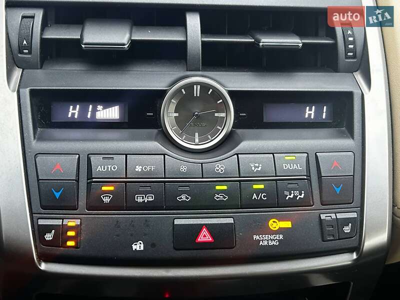 Внедорожник / Кроссовер Lexus NX 2015 в Киеве