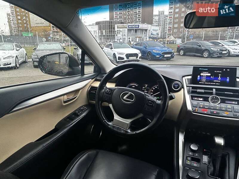 Внедорожник / Кроссовер Lexus NX 2015 в Киеве