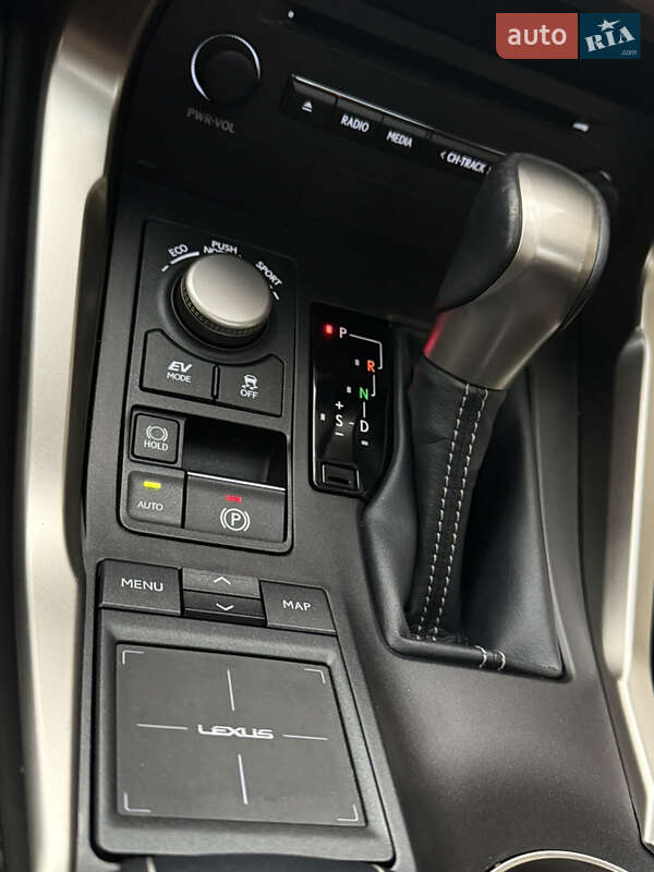 Внедорожник / Кроссовер Lexus NX 2018 в Одессе