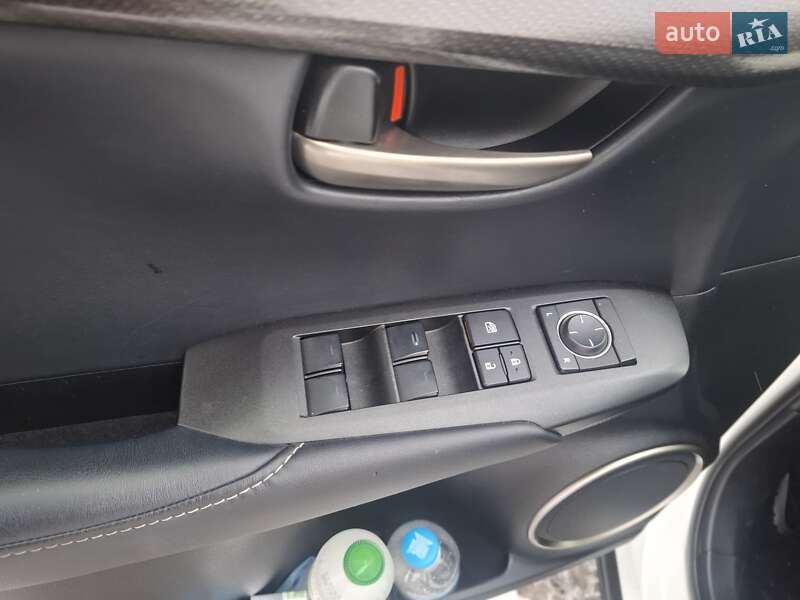 Внедорожник / Кроссовер Lexus NX 2017 в Чернигове