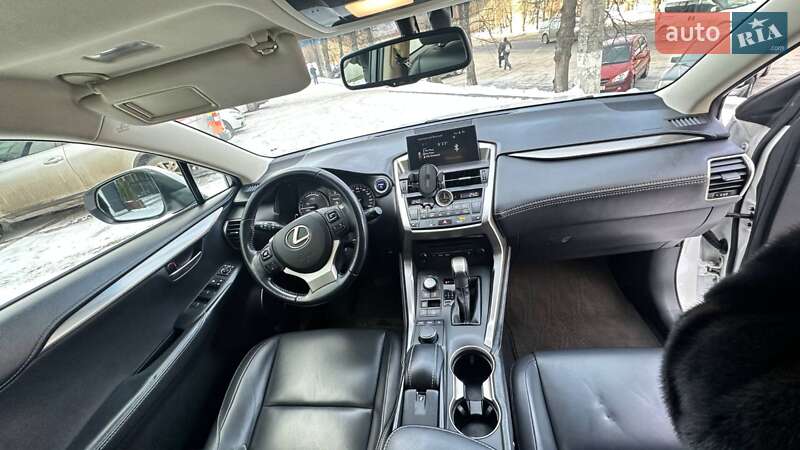 Позашляховик / Кросовер Lexus NX 2014 в Хмельницькому фото 14 Позашляховик / Кросовер Lexus NX 2014 в Хмельницькому