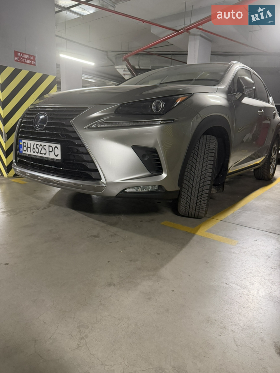 Офіційне авто,на гарантії,вся історія на «Лексус Одеса».Комплектація повна,передня частина в бронеплівці повністю. Без пошкоджень та підкрасів,два комплекта гуми,додаткова сигналізація.Не плутайте з Америкою.
