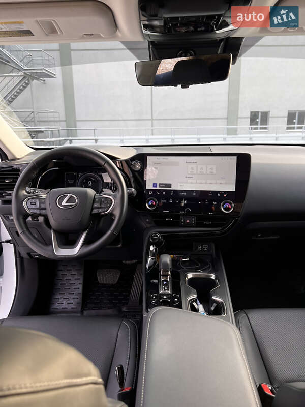 Внедорожник / Кроссовер Lexus NX 2022 в Киеве