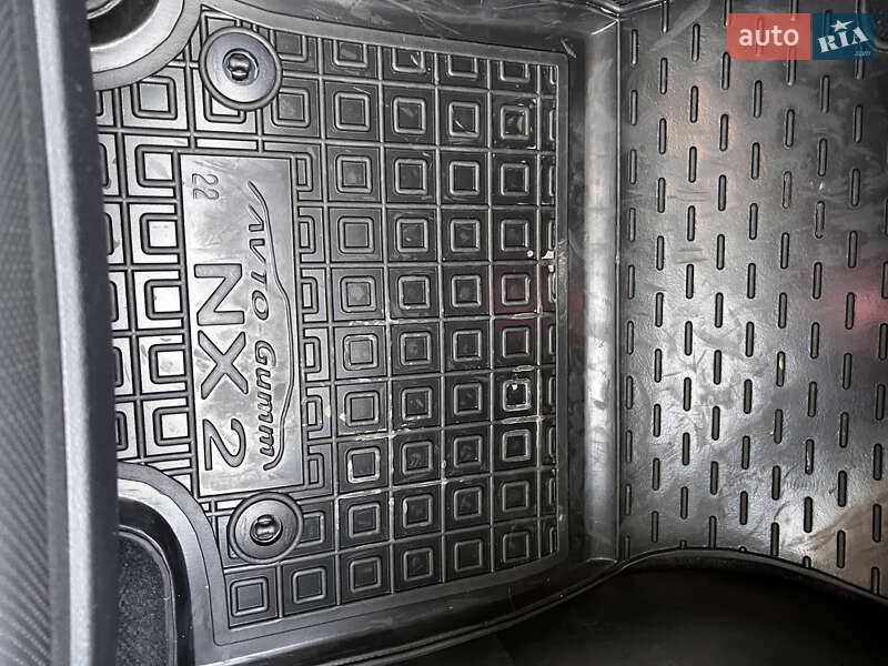 Внедорожник / Кроссовер Lexus NX 2022 в Киеве