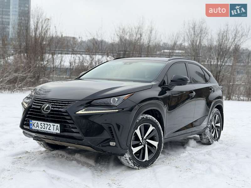 Внедорожник / Кроссовер Lexus NX 2017 в Киеве