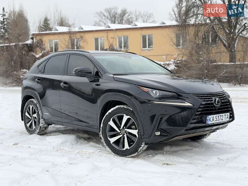 Внедорожник / Кроссовер Lexus NX 2017 в Киеве