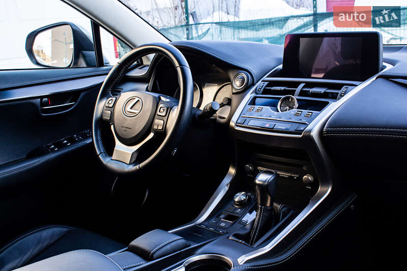 Внедорожник / Кроссовер Lexus NX 2018 в Львове