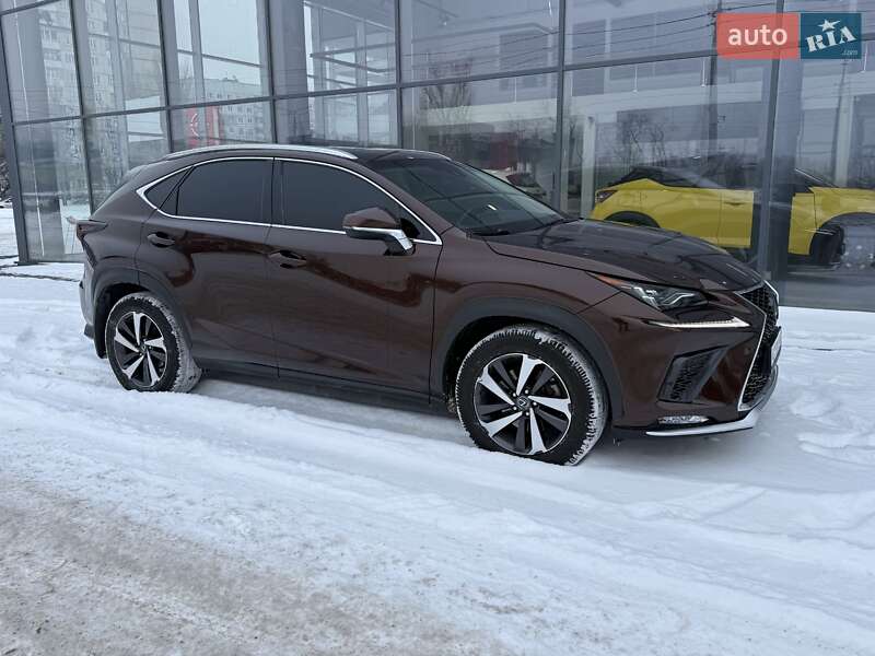Lexus NX 2017