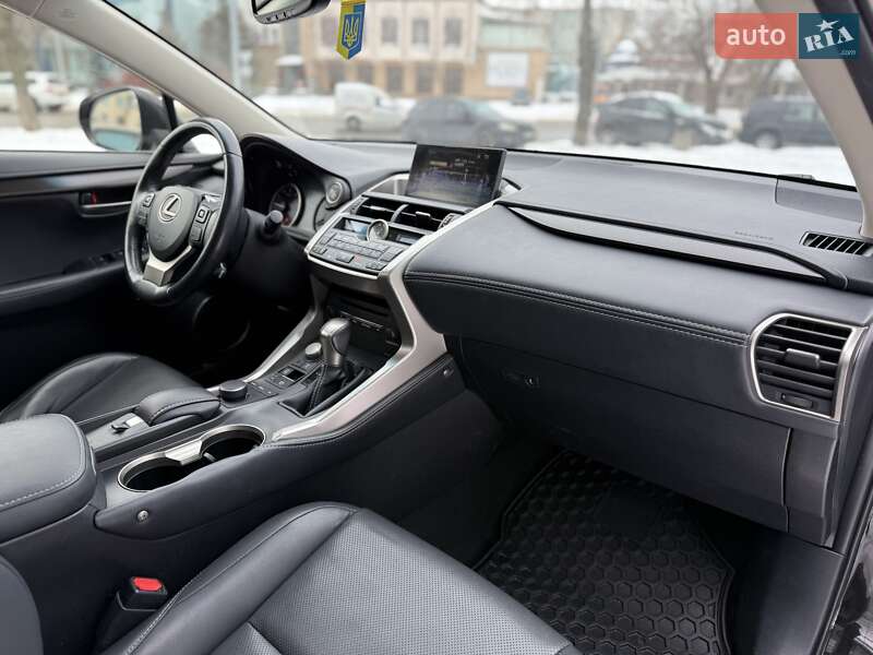 Внедорожник / Кроссовер Lexus NX 2014 в Киеве