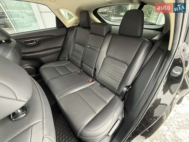 Внедорожник / Кроссовер Lexus NX 2014 в Киеве