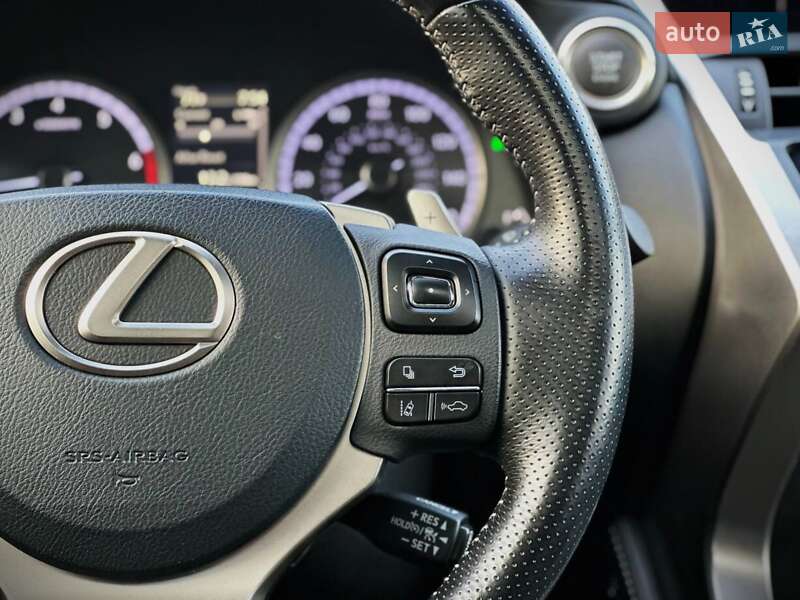 Внедорожник / Кроссовер Lexus NX 2017 в Киеве