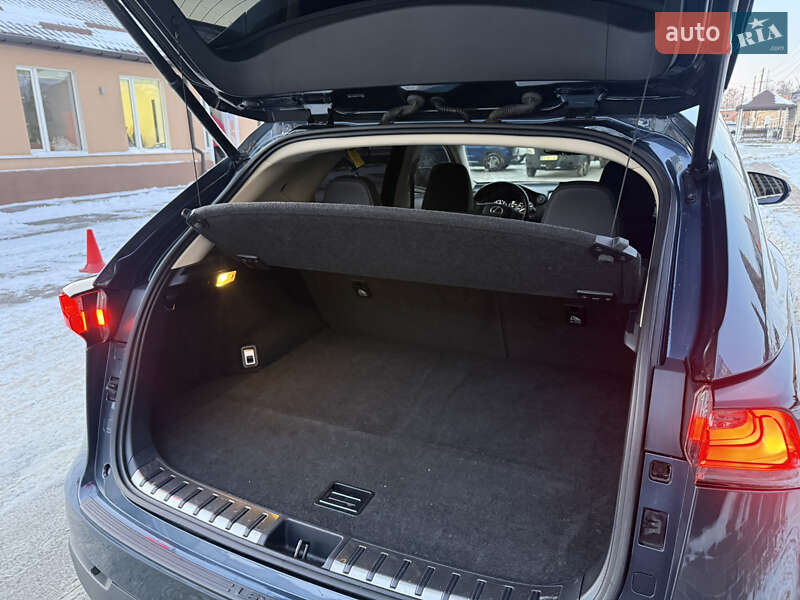 Внедорожник / Кроссовер Lexus NX 2015 в Днепре