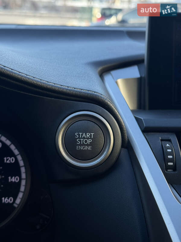 Внедорожник / Кроссовер Lexus NX 2017 в Луцке