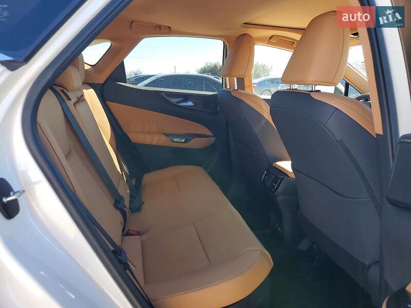 Внедорожник / Кроссовер Lexus NX 2025 в Львове