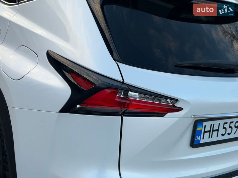 Внедорожник / Кроссовер Lexus NX 2016 в Одессе