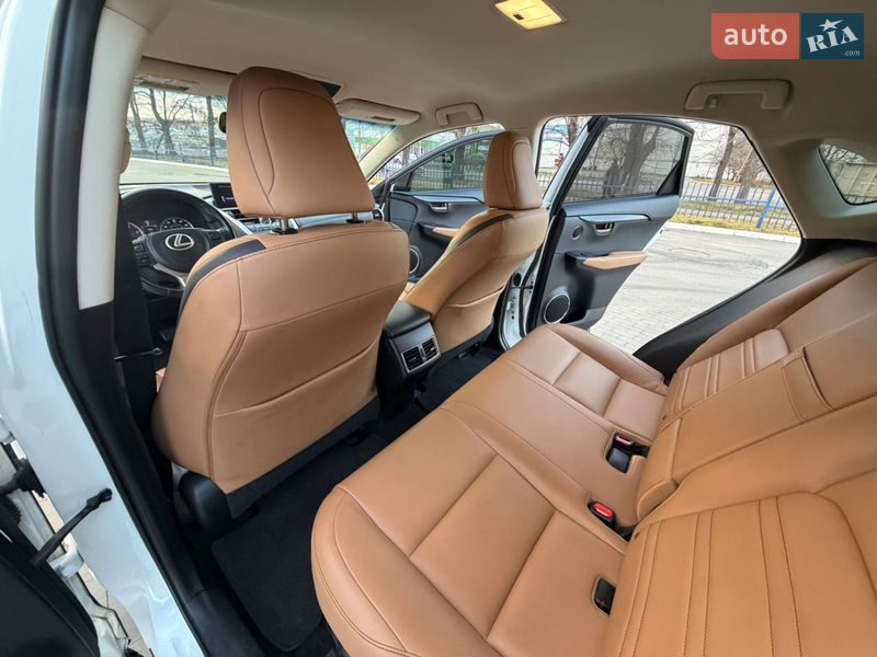 Внедорожник / Кроссовер Lexus NX 2016 в Одессе