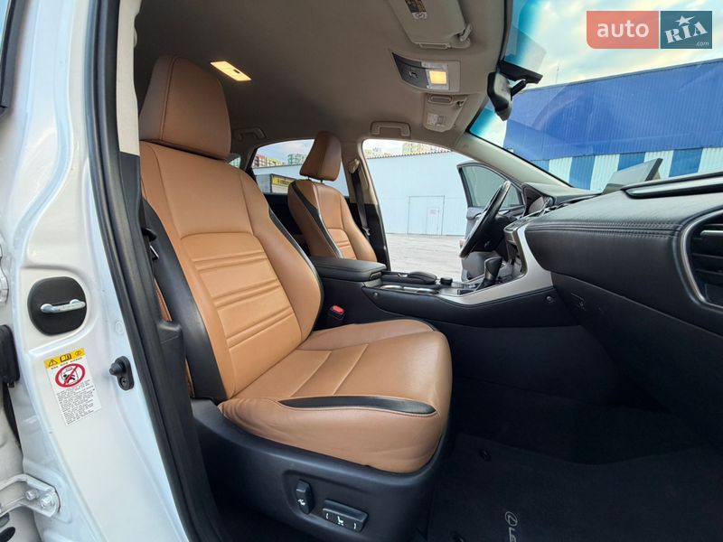 Внедорожник / Кроссовер Lexus NX 2016 в Одессе