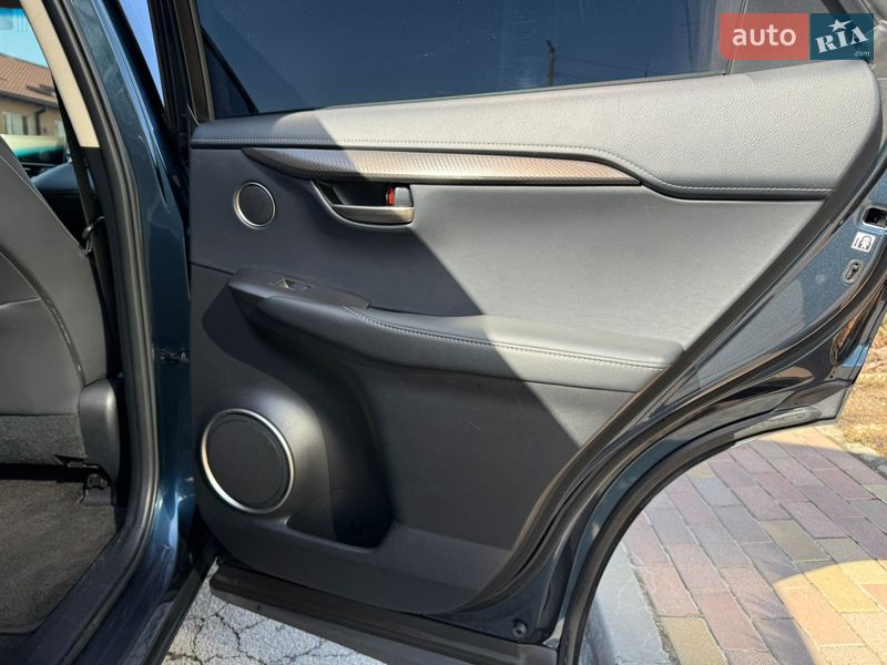 Позашляховик / Кросовер Lexus NX 2015 в Дніпрі