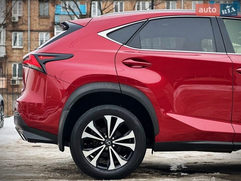 Внедорожник / Кроссовер Lexus NX 2017 в Киеве