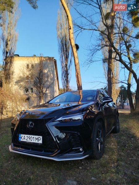 Lexus NX 2023