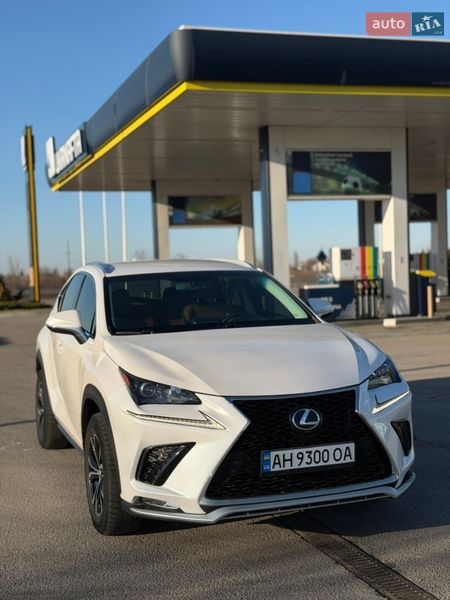 Внедорожник / Кроссовер Lexus NX 2016 в Днепре