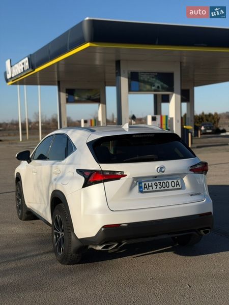 Внедорожник / Кроссовер Lexus NX 2016 в Днепре