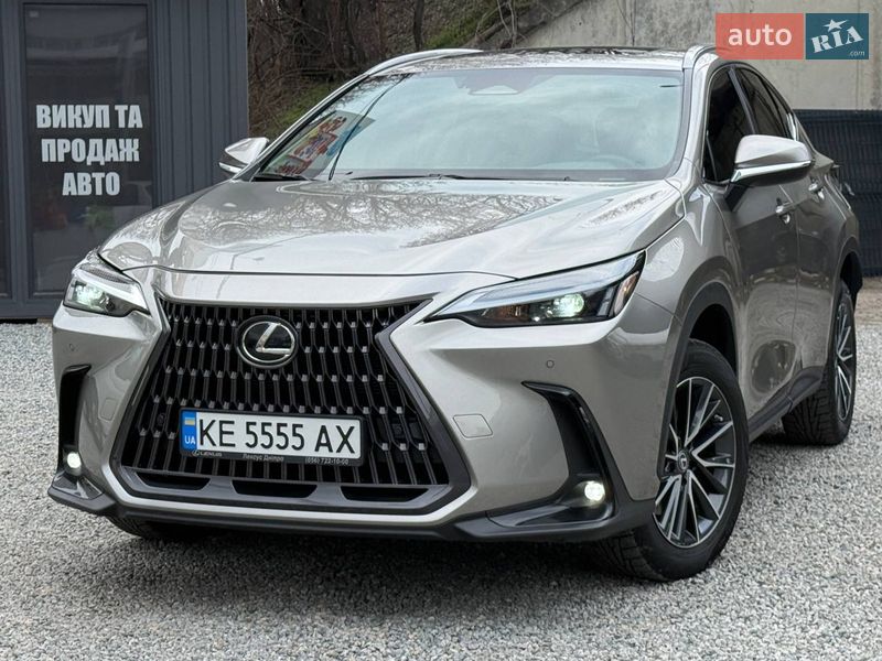 Lexus NX 2022