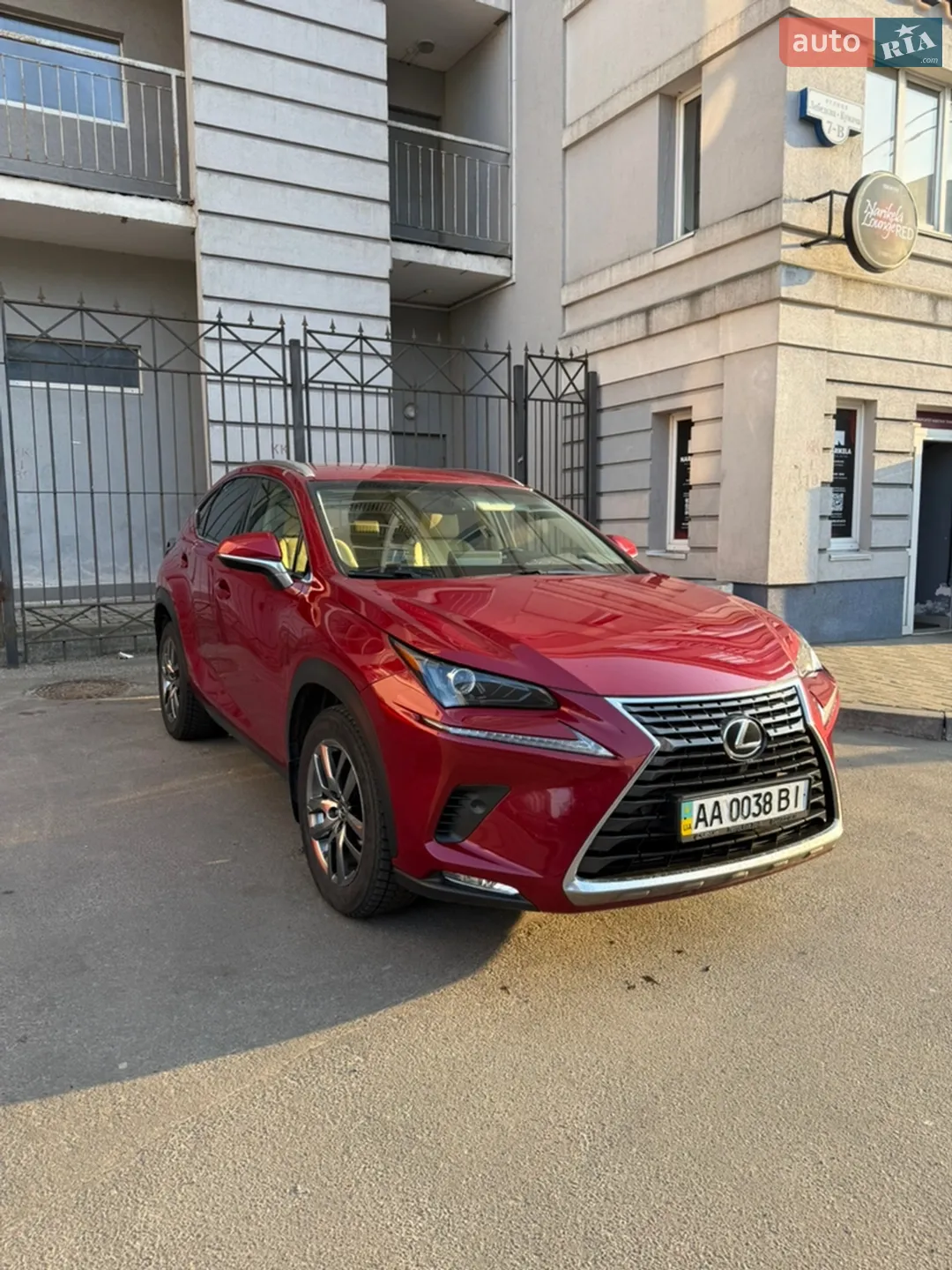 2019 Lexus NX - мініатюра 2