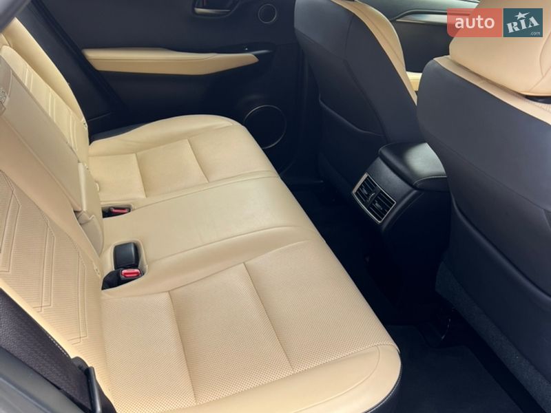 Позашляховик / Кросовер Lexus NX 2019 в Києві