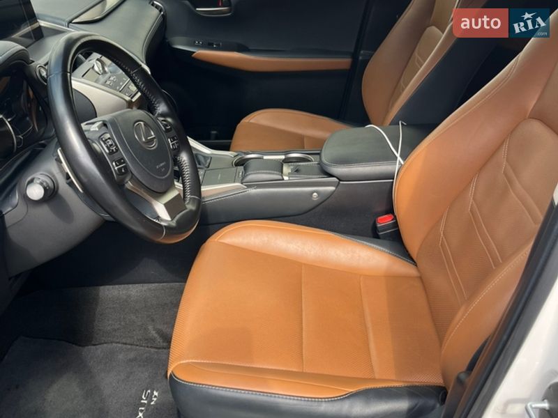 Позашляховик / Кросовер Lexus NX 2020 в Києві