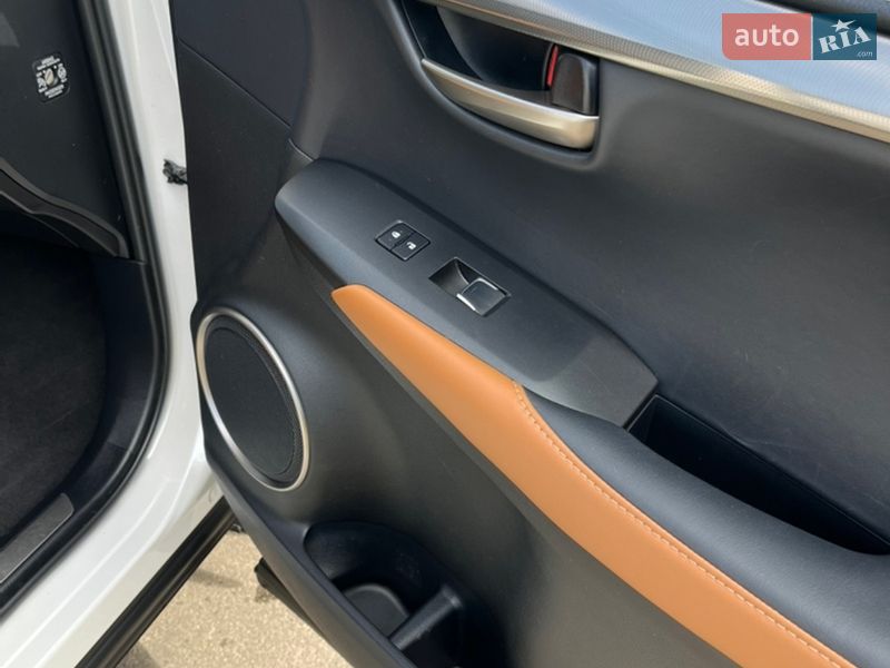 Позашляховик / Кросовер Lexus NX 2020 в Києві