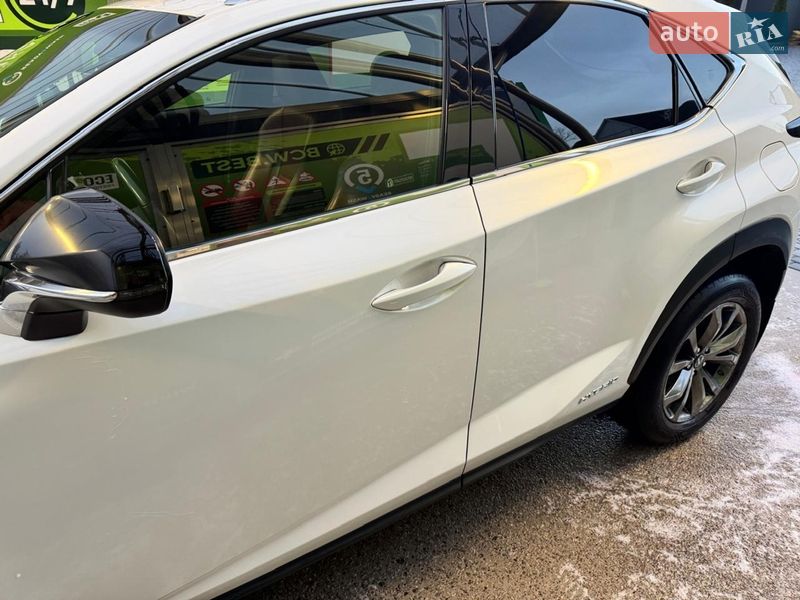 Позашляховик / Кросовер Lexus NX 2015 в Кропивницькому