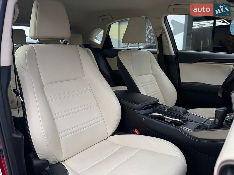 Внедорожник / Кроссовер Lexus NX 2017 в Житомире