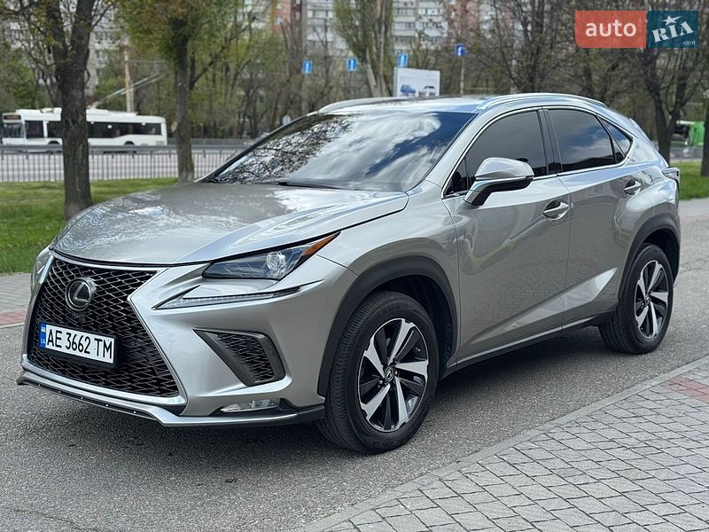Lexus NX 2019