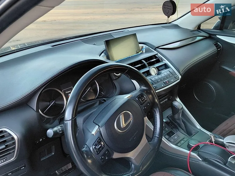 Lexus NX