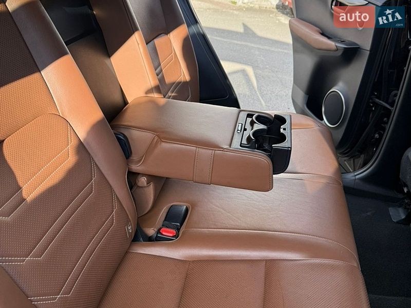 Позашляховик / Кросовер Lexus NX 2015 в Києві фото 18 Позашляховик / Кросовер Lexus NX 2015 в Києві